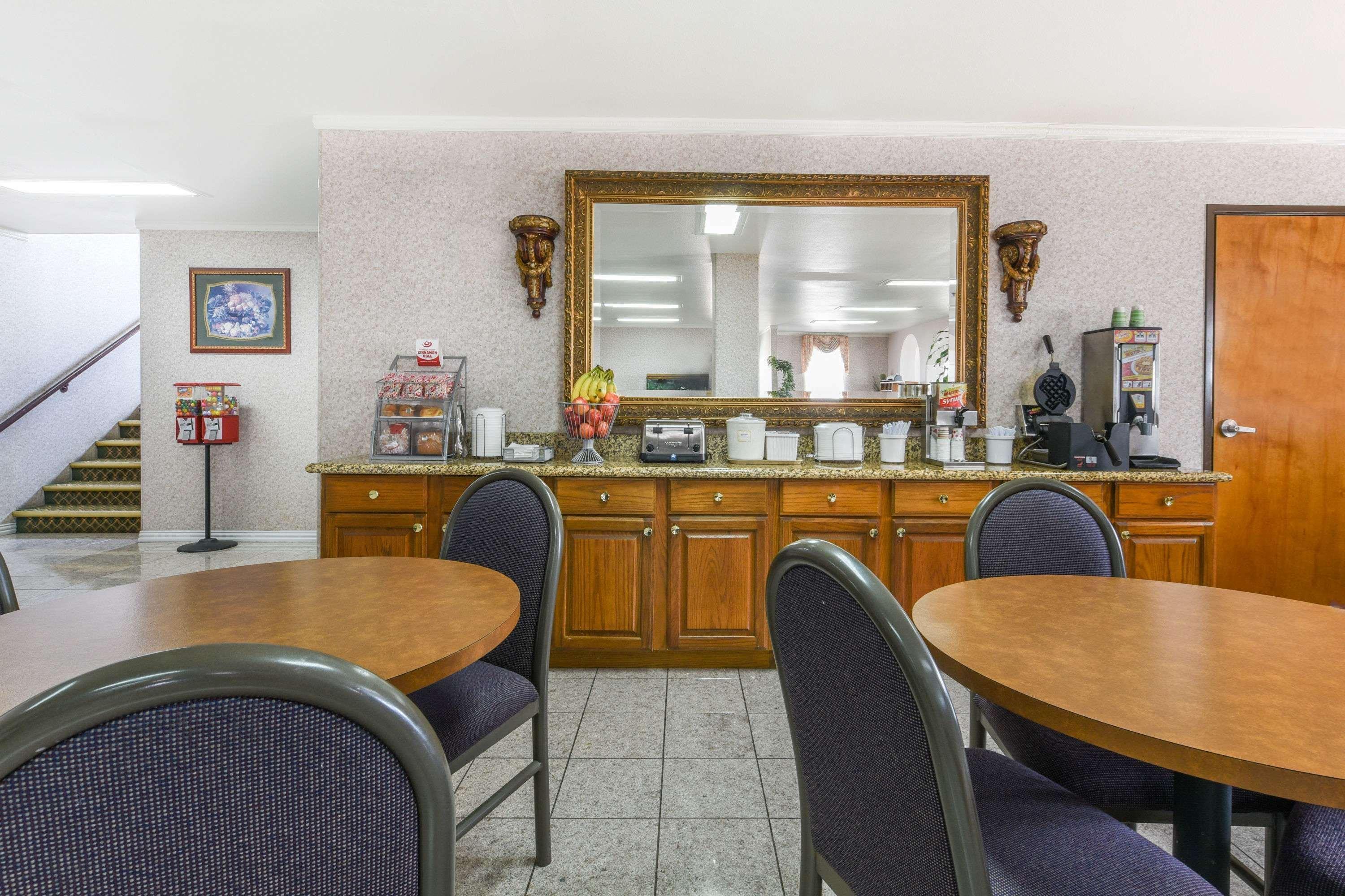 Super 8 By Wyndham Burleson Fort Worth Area Extérieur photo